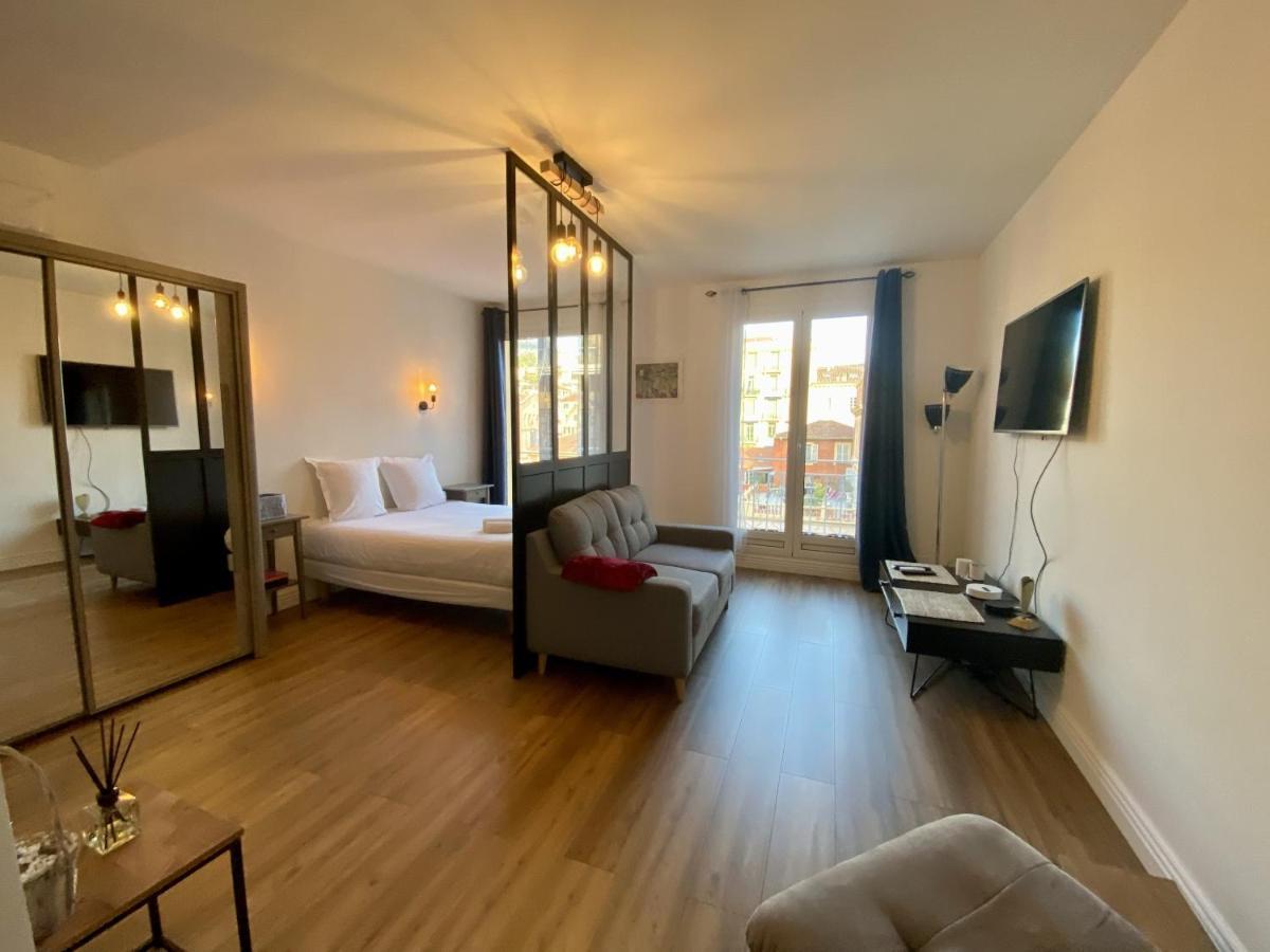 Le Verlaine, Studio En Centre Ville A Deux Minutes Des Plages Menton Eksteriør bilde